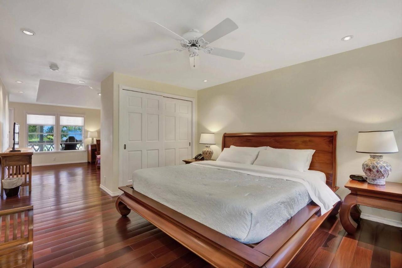 Kalaoa Ohia Kona Estates - An All Suites B&B الغرفة الصورة